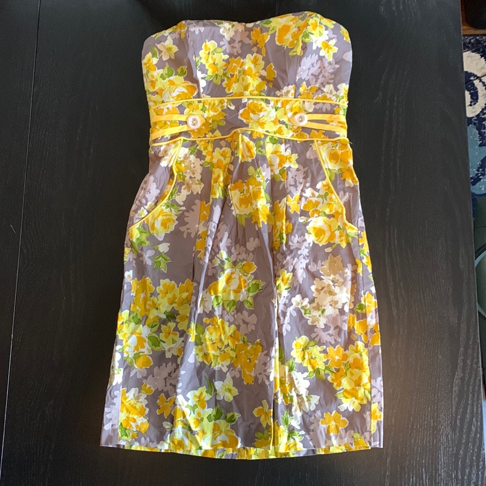 Grey tube-top dress with white flowers, size 3.